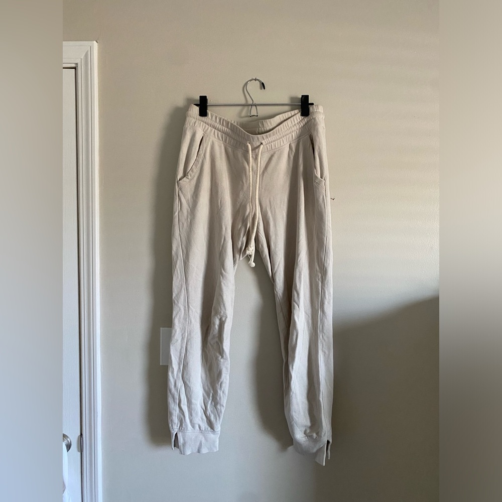Universal Thread Women’s Joggers Size Medium